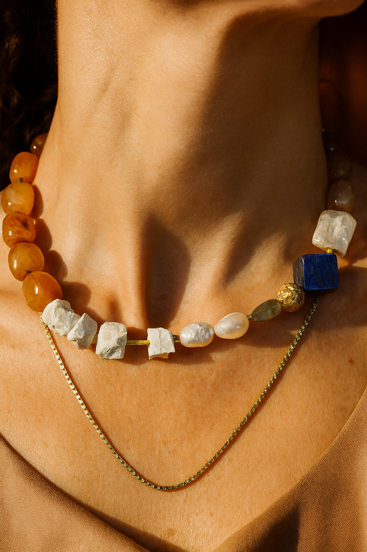 Collar de Piedras Naturales – Edición Única